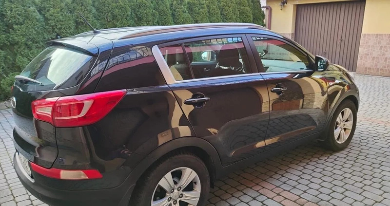 Kia Sportage cena 48900 przebieg: 134000, rok produkcji 2012 z Bochnia małe 106